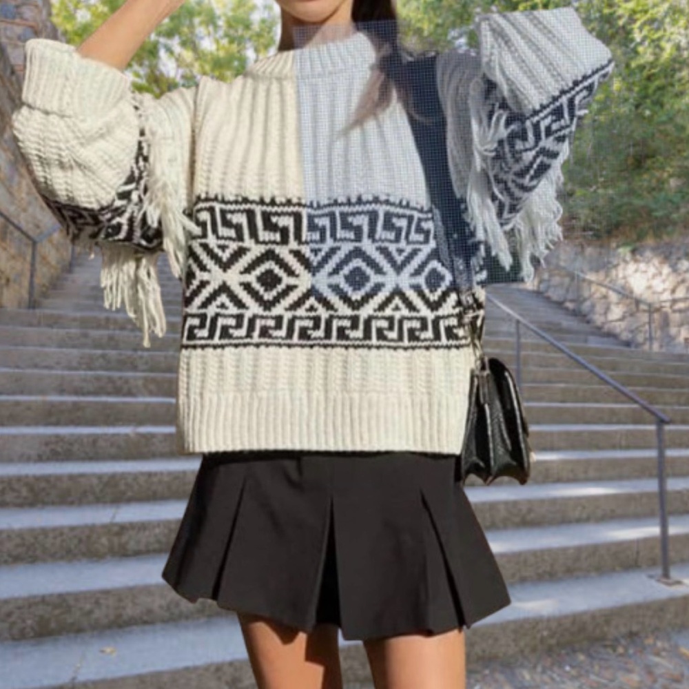 H&M Sweater Fringe Trimmed Relax Fit Drop Shoulder Chunky Knit Cream/Black Sz M